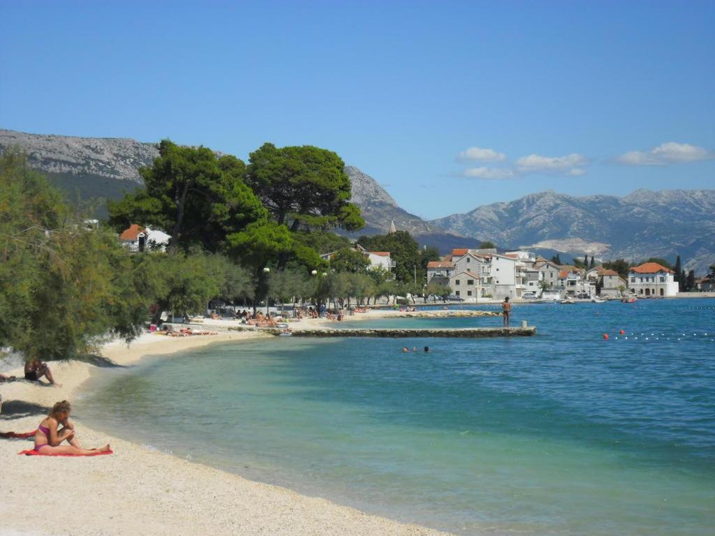 Sun Apartments Kaštela Esterno foto