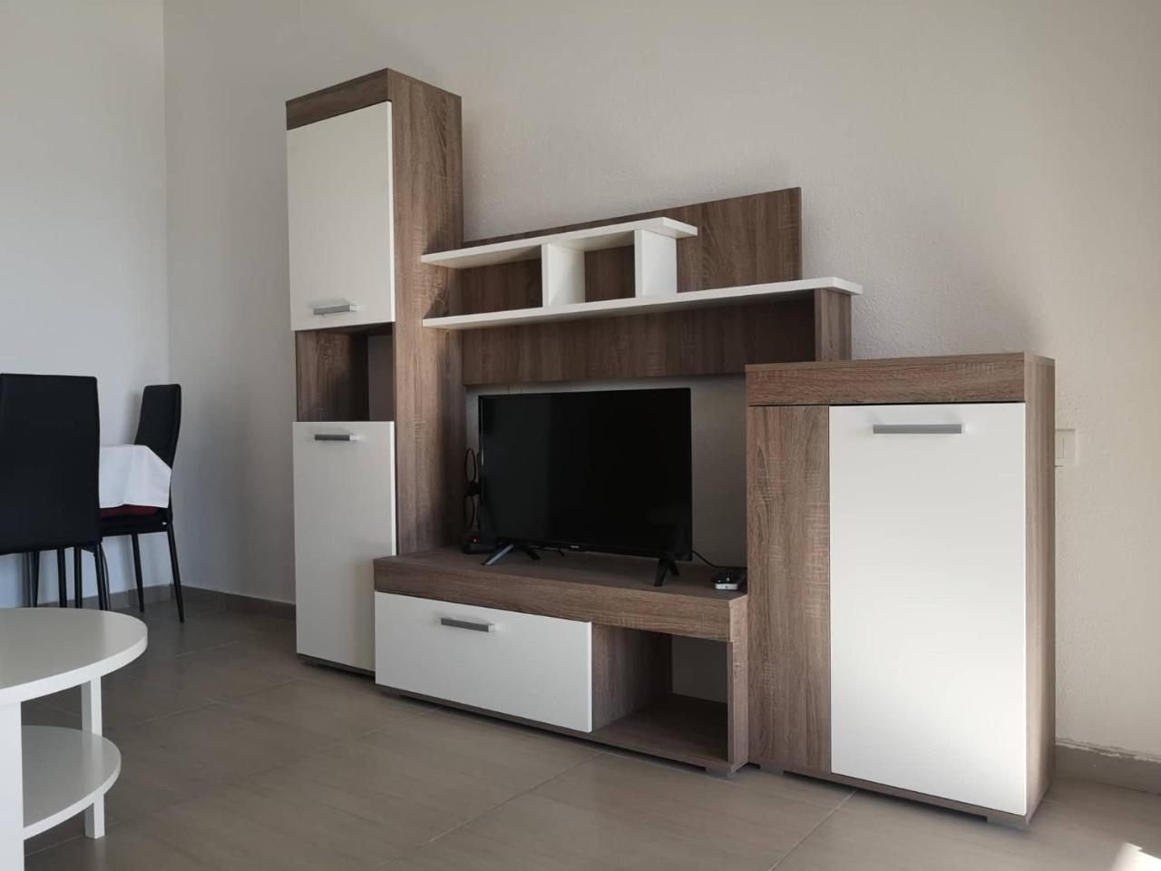 Sun Apartments Kaštela Esterno foto